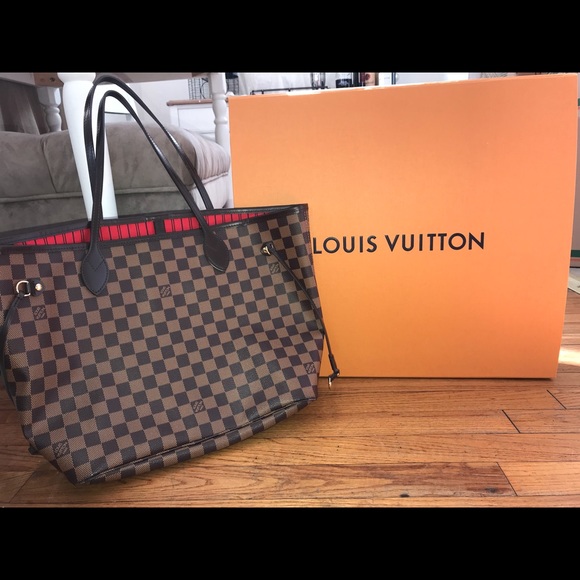 Louis Vuitton Handbags - Luis Vuitton Neverfull mm